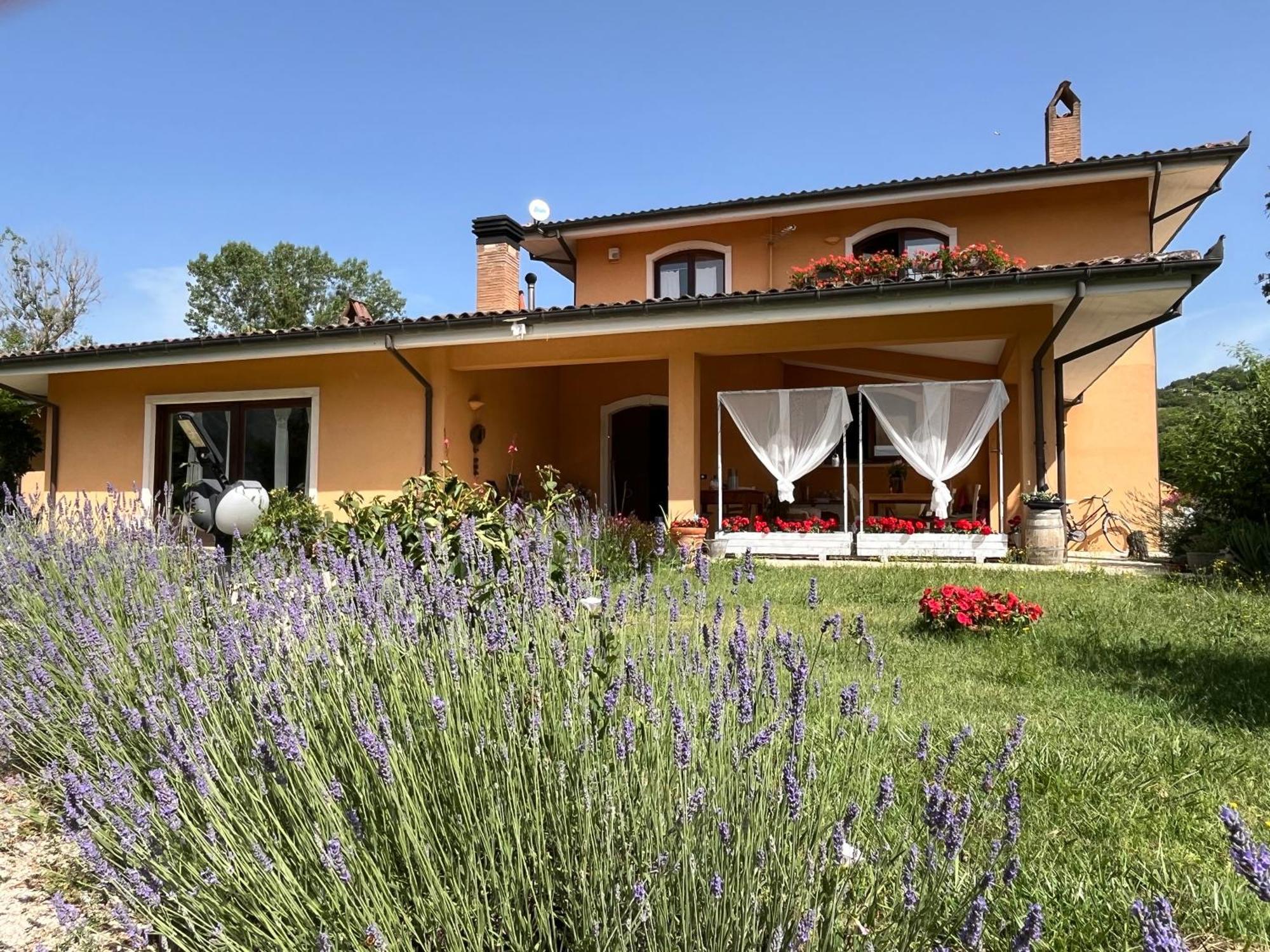 Bed & Breakfast Le Piagge Scurcola Marsicana Kültér fotó